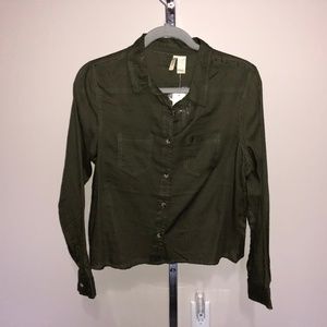 NWT!  Japna Fantastic Button-Down Shirt